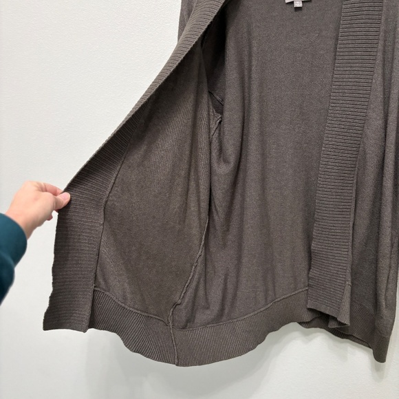 Evolution by Cyrus Tulip Back Cardigan - Olive, XL - Picture 6 of 11